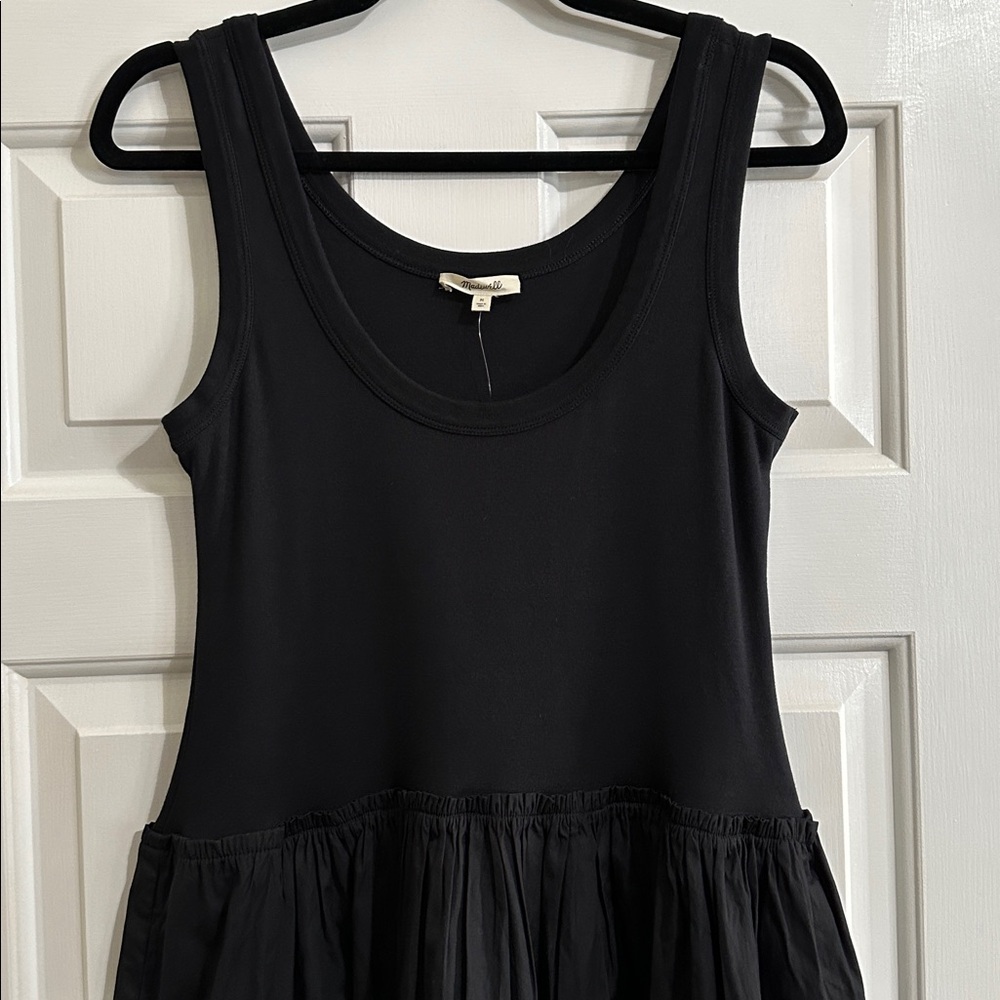 Madewell Mixed Poplin Scoopneck Maxi Dress in Jet Black - Picture 6 of 8